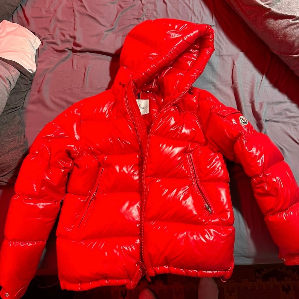 Moncler Ecrins Hooded Down Puffer Jacket